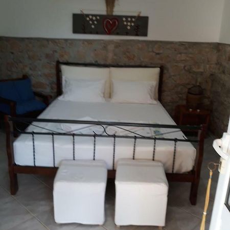 ★ Meniko'S House ★ Cozy Nest Apartman Himara Kültér fotó
